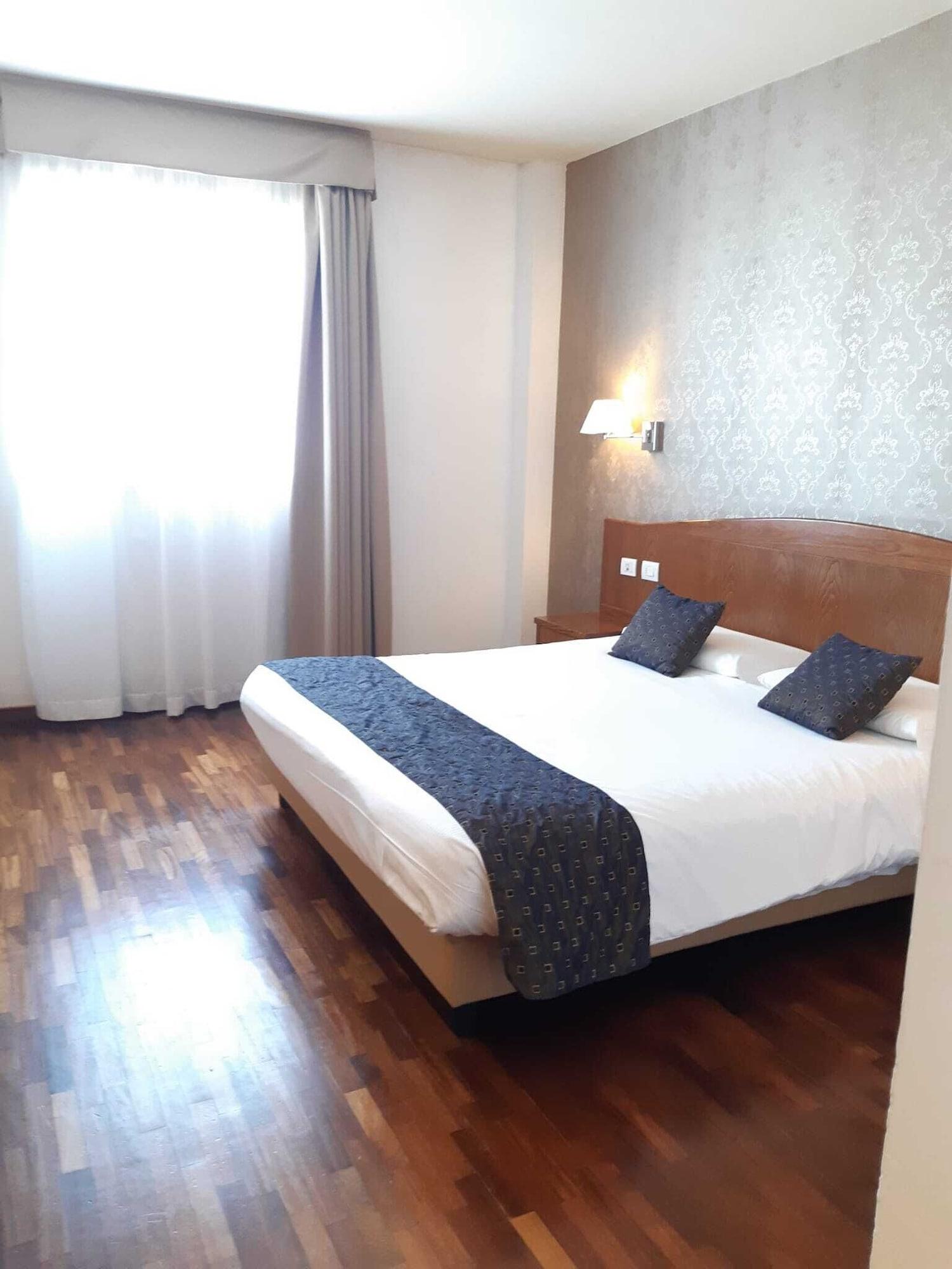 Hotel Datini Prato  Exterior photo